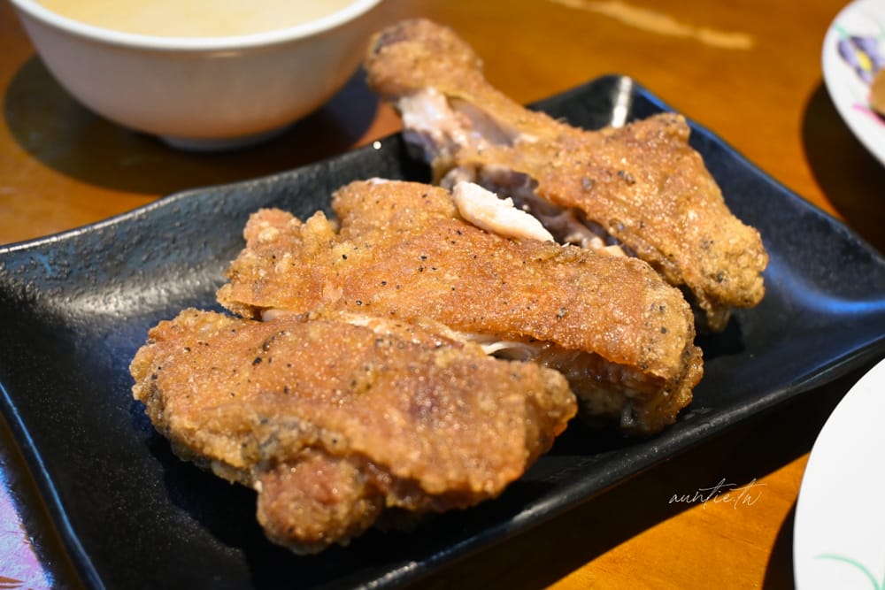 【台北】西門｜金滿園排骨，排隊人潮滿出來的50年排骨老店