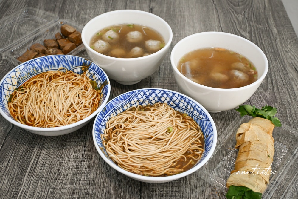 【宜蘭】礁溪｜賴家手工雙醬麵，重新營業搬到礁溪路四段上，香濃麻醬麵配滑嫩餛飩湯