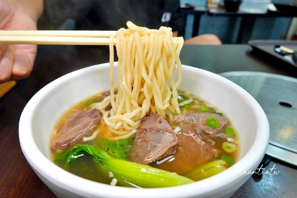 【台北】劍潭站|道品牛肉麵,牛肉大塊軟嫩,紅燒清燉都極度優秀,士林必吃牛肉麵 - 第11張圖