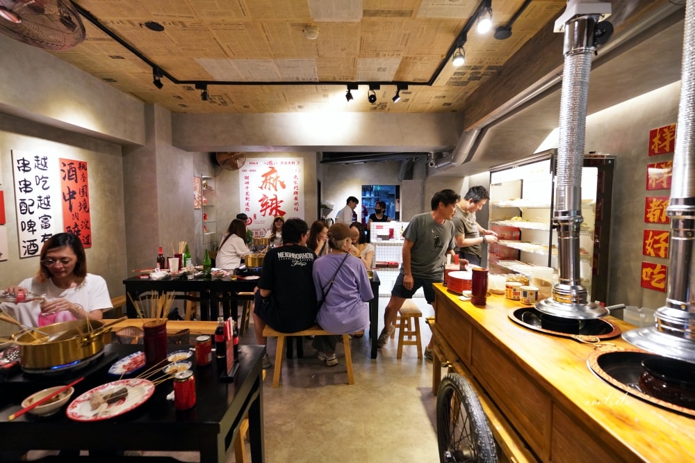 【台北】國父紀念館站|聚面,麻辣串串,一串十元,串串火鍋麻辣夠味炸醬麵也激推 - 第5張圖