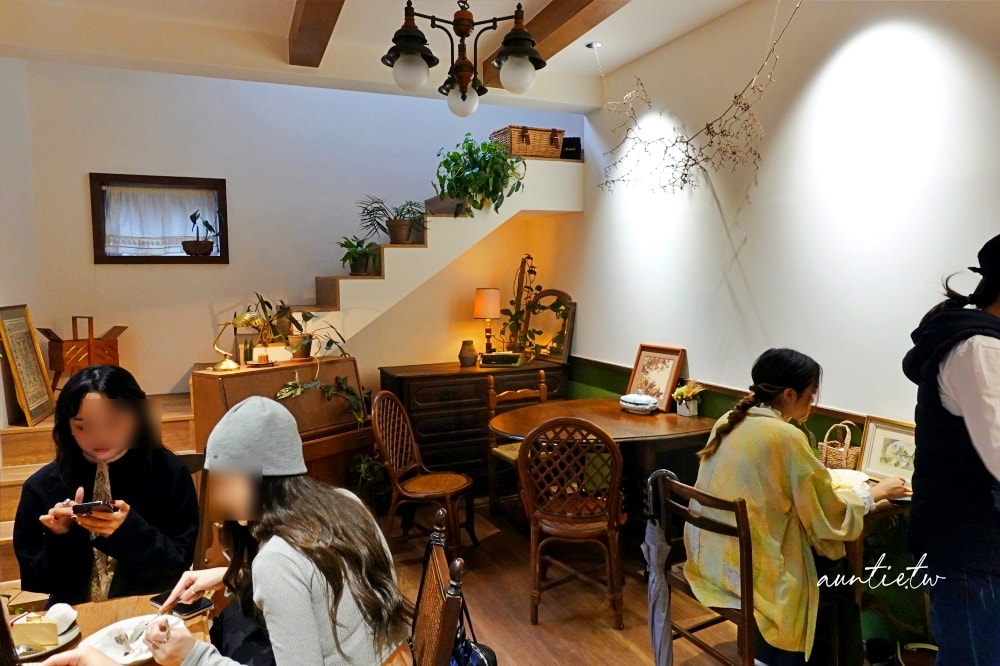 【台北】木柵|MU Pâtisserie 沐林甜點烘焙坊,復古木質空間甜點專賣店 - 第8張圖