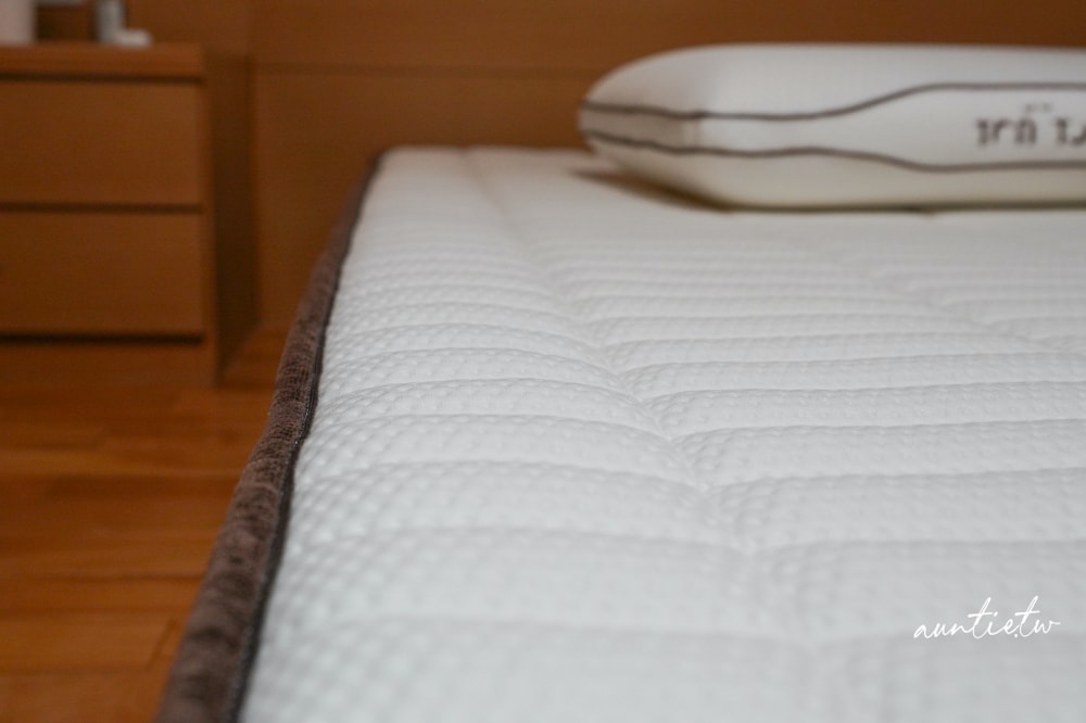 【居家寢具】TonTon 躺躺床墊,躺躺Q一點床墊、零壓舒眠枕開箱! - 第10張圖