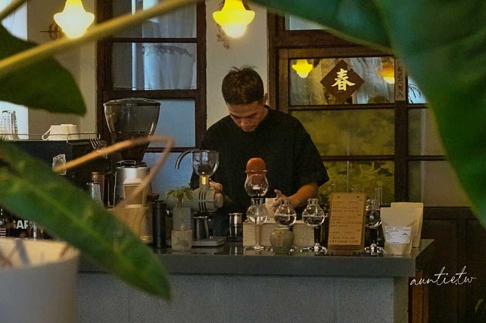 【台北】大同區|何家人珈琲,一樓單車店二樓咖啡廳,通通都是一家人的何家人珈琲 - 第17張圖
