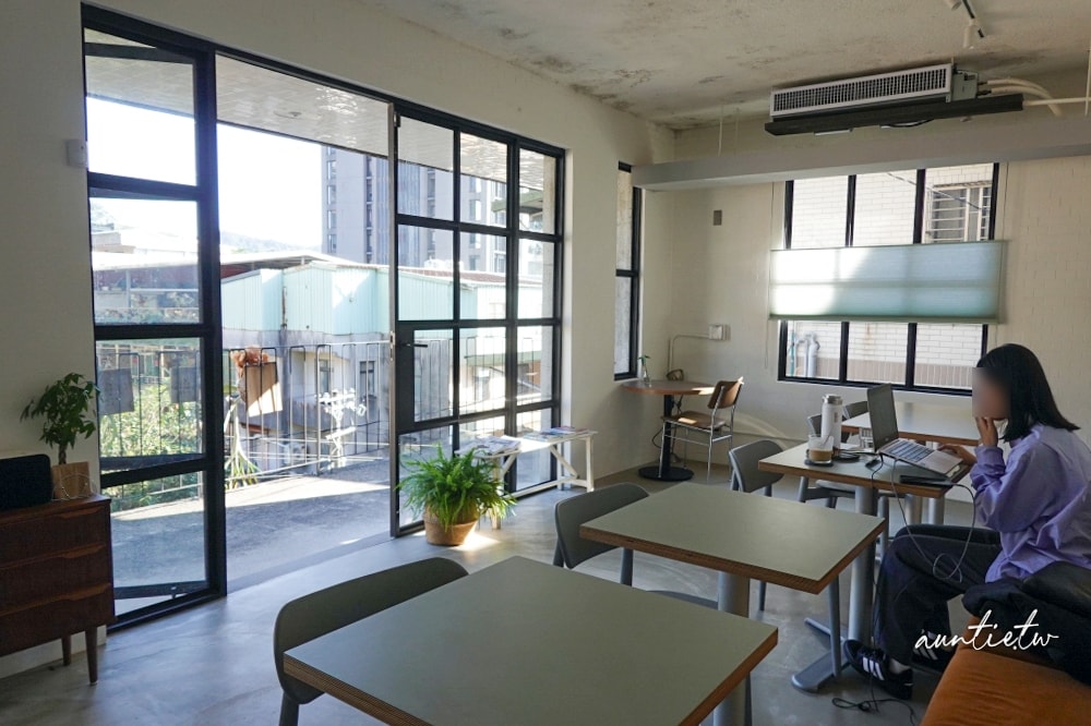 【基隆】信義區|After5步驟六,小山坡社區裡的隱藏老宅咖啡廳 - 第17張圖