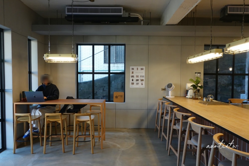 【基隆】信義區|After5步驟六,小山坡社區裡的隱藏老宅咖啡廳 - 第14張圖