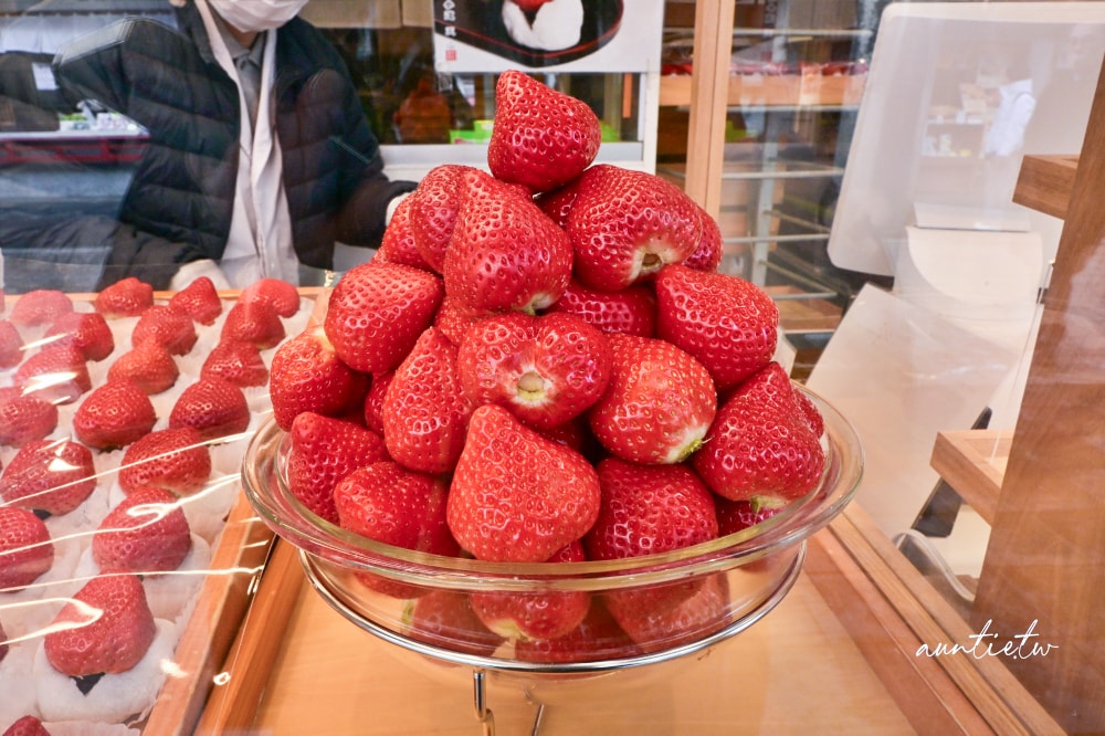 【福岡】太宰府|天山本店,超巨大草莓最中,太宰府表參道店限定! - 第11張圖