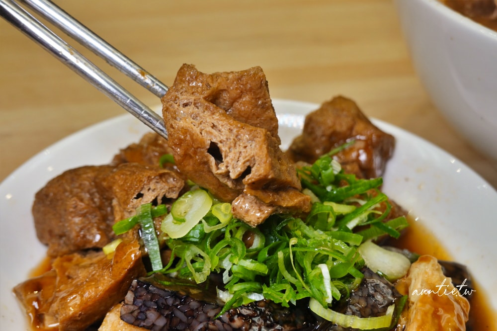 【新北】永和|豐春牛肉麵鍋燒,出色皮蛋拌麵豐春麵,連小菜都好吃,新開幕牛肉麵鍋燒麵專賣店 - 第22張圖