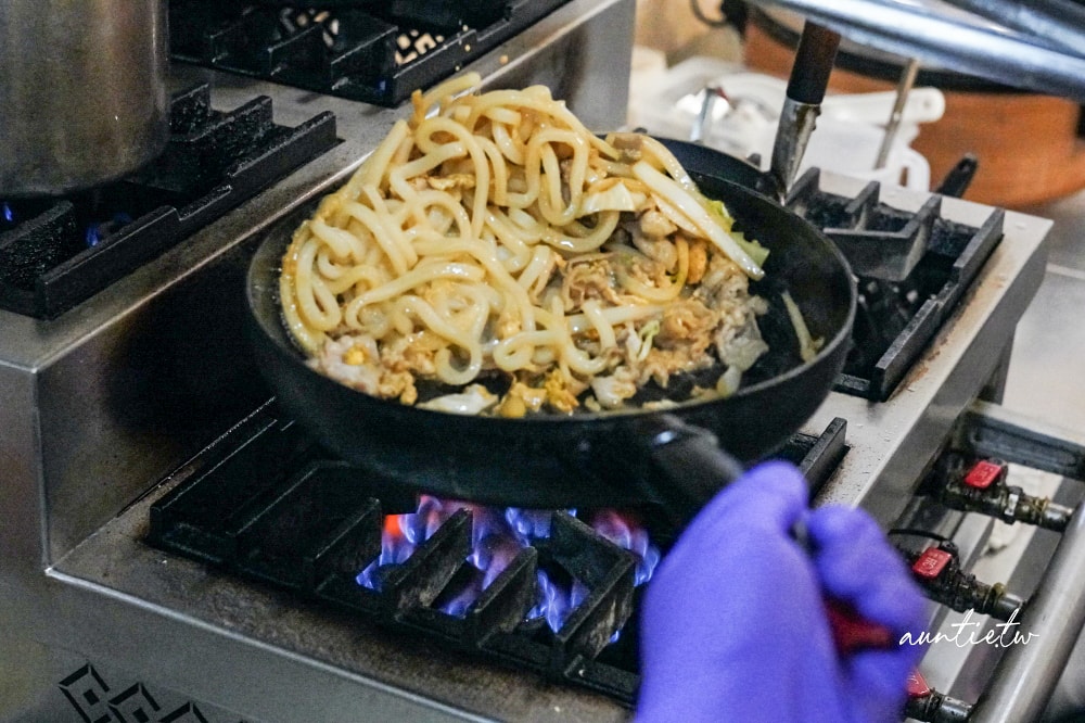 【台中】食力小食堂,溫暖日式定食專賣店,超誘人現炸豬排滑蛋咖哩飯、日式讚岐炒烏龍麵、日式天婦羅,隱藏版巷弄美食 - 第46張圖