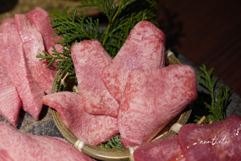 【大阪】堺筋本町|本町肉俱樂部 tongue be ,和牛牛舌專門店,美味生拌黑毛和牛赤身,大阪和牛燒肉推薦 - 第23張圖
