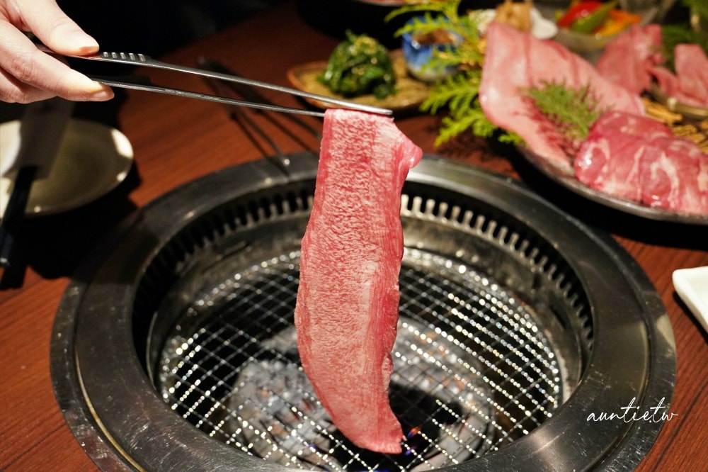【大阪】堺筋本町|本町肉俱樂部 tongue be ,和牛牛舌專門店,美味生拌黑毛和牛赤身,大阪和牛燒肉推薦 - 第27張圖
