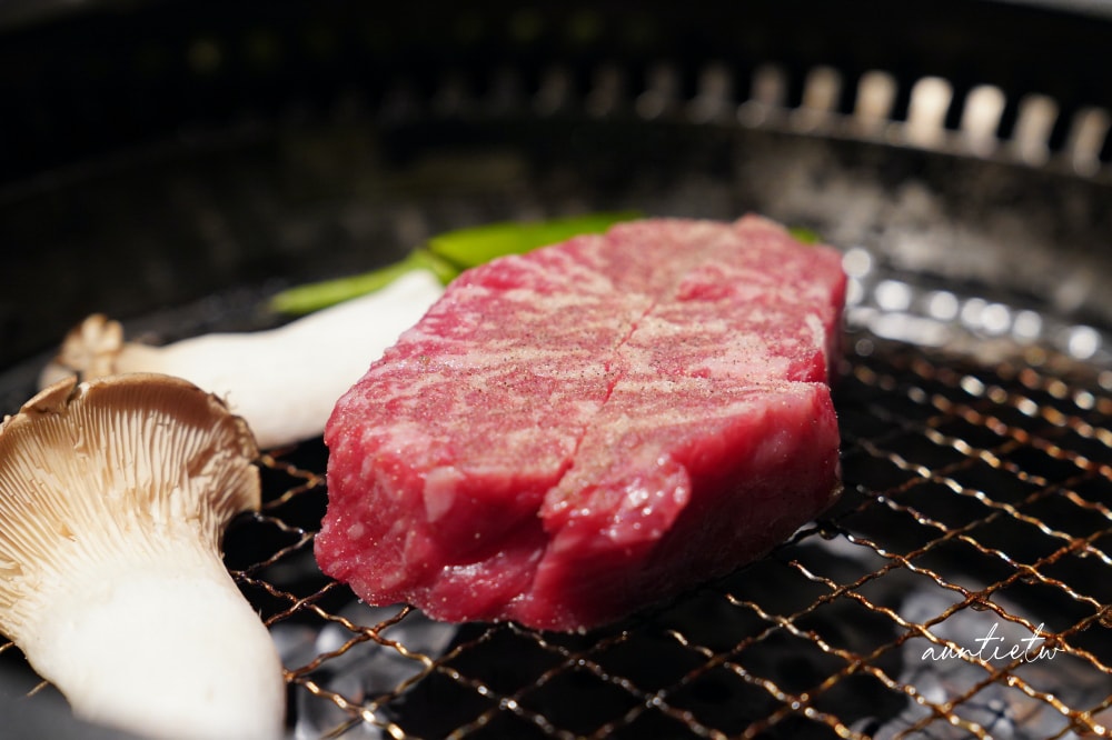 【大阪】堺筋本町|本町肉俱樂部 tongue be ,和牛牛舌專門店,美味生拌黑毛和牛赤身,大阪和牛燒肉推薦 - 第49張圖