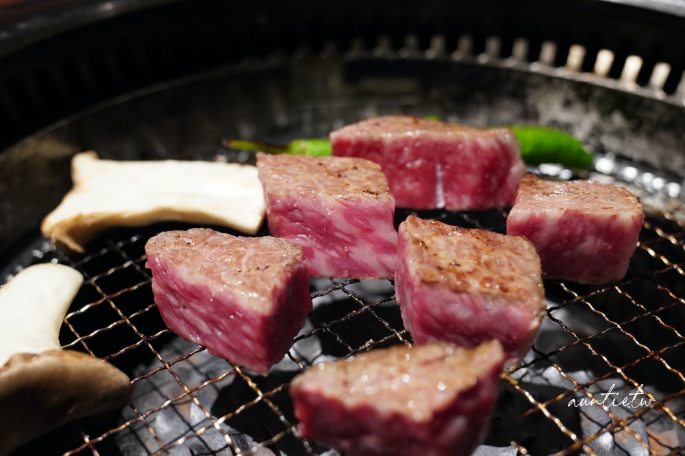 【大阪】堺筋本町|本町肉俱樂部 tongue be ,和牛牛舌專門店,美味生拌黑毛和牛赤身,大阪和牛燒肉推薦 - 第51張圖