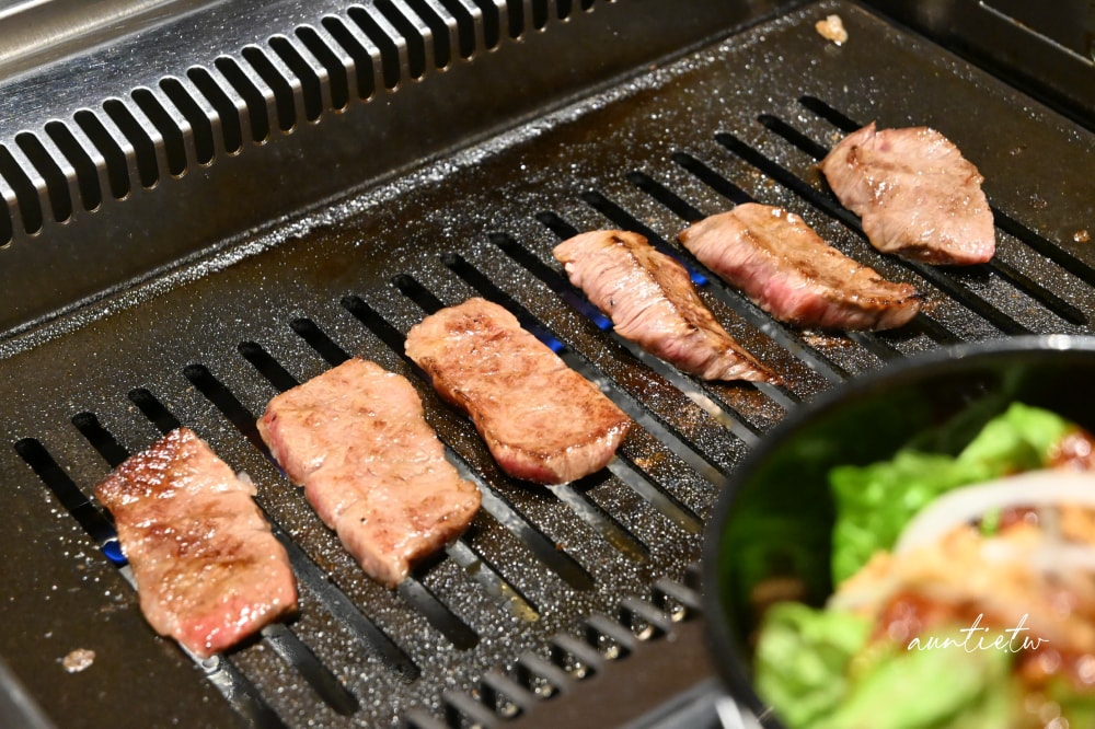 【神戶】三宮站|KOBE 133俱樂部,頂級神戶牛,和牛燒肉、涮涮鍋、壽喜燒一次滿足! - 第29張圖