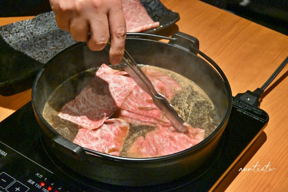 【神戶】三宮站|KOBE 133俱樂部,頂級神戶牛,和牛燒肉、涮涮鍋、壽喜燒一次滿足! - 第49張圖