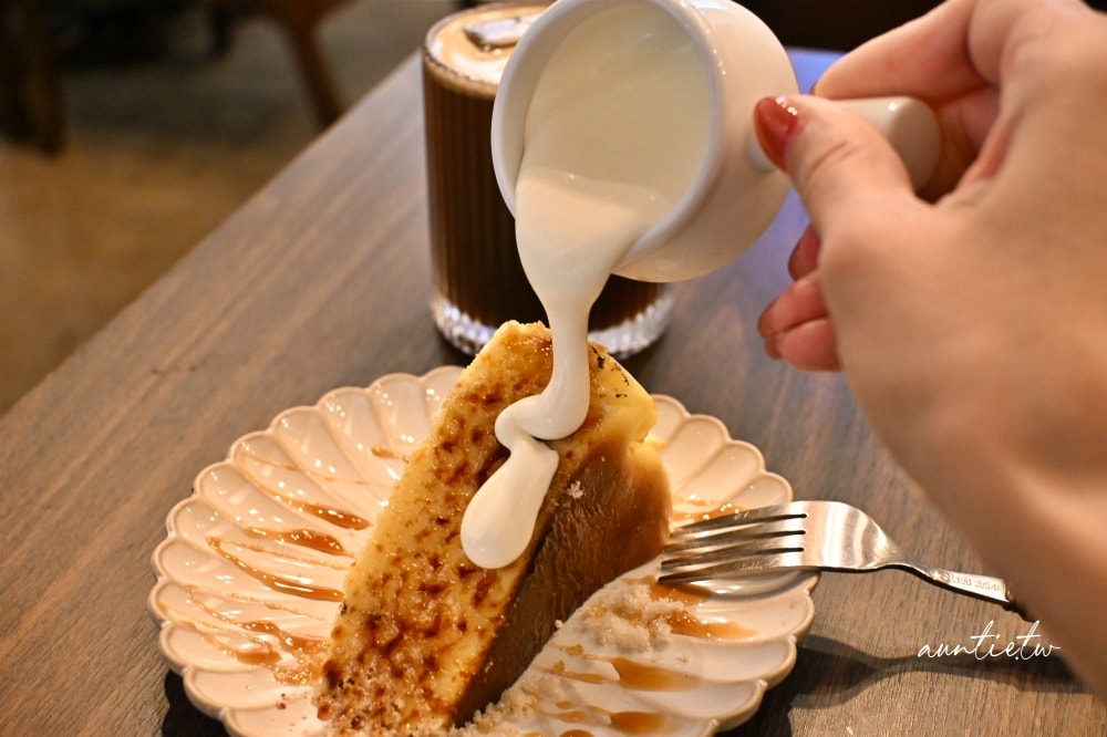 【台北】古亭站|4F劇場咖啡Theater café,巷弄中的老宅咖啡廳 - 第29張圖