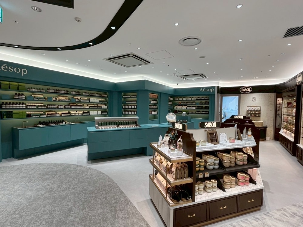 【福岡】全新開幕福岡機場免稅店,設備硬體大升級,伴手禮、美食一次看! - 第37張圖