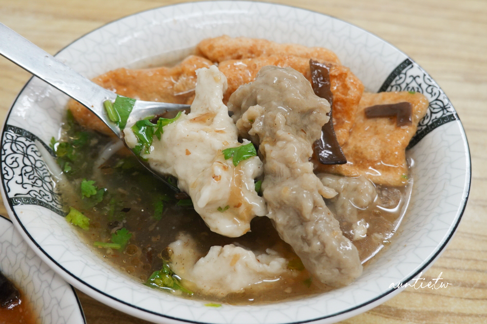 【台北】大直|大直肉圓,1972年創立,扎實肉餡香濃綜合羹 - 第13張圖