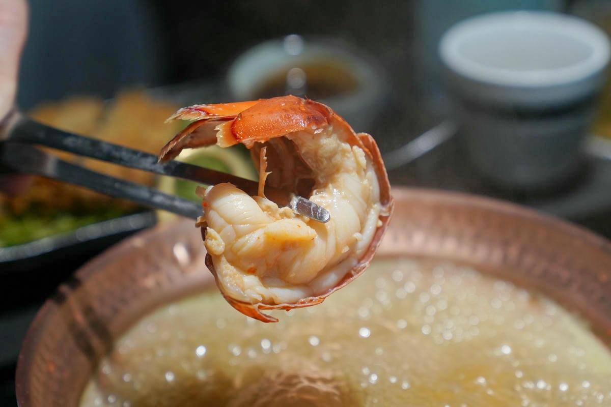 【南投】埔里|渡之島日高鍋物,日式昆布高湯,當季食材,頂級海鮮肉品,18度C旗下日式火鍋推薦 - 第39張圖