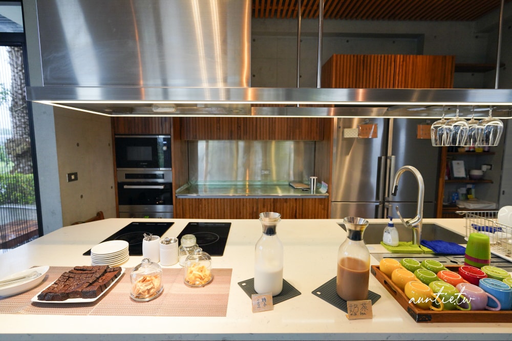 【宜蘭】冬山|小島天光,獨棟清水模建築,生態池環繞,田野邊包棟民宿,可划船還有戶外泳池! - 第44張圖