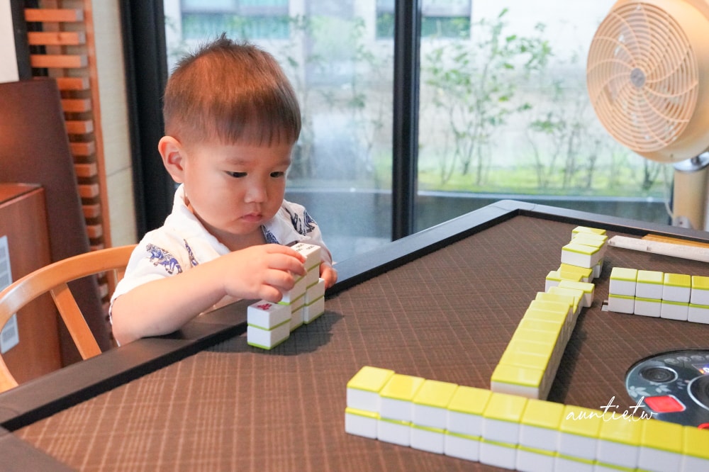 【宜蘭】冬山|小島天光,獨棟清水模建築,生態池環繞,田野邊包棟民宿,可划船還有戶外泳池! - 第16張圖