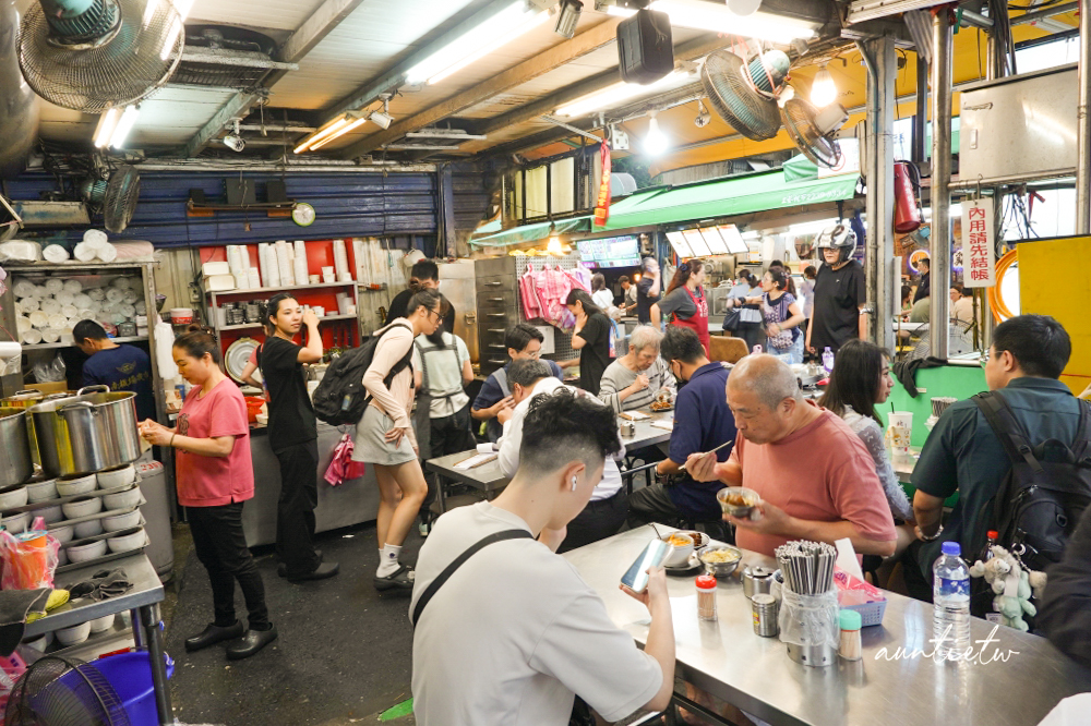 【台北】南機場夜市|曉迪筒仔米糕,500碗推薦小吃、夜市王美食,南機場夜市排隊小吃 - 第4張圖