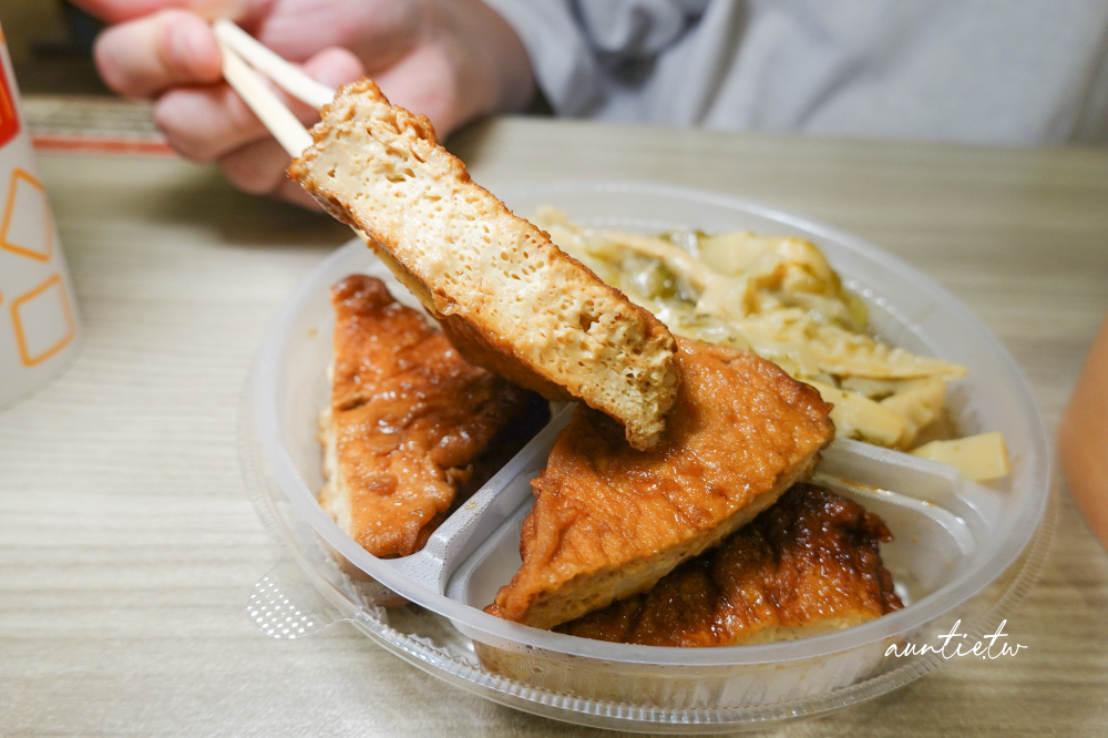 【台北】港墘站|五燈獎豬腳飯,超隱密沒招牌,三重豬腳飯滷肉飯名店內湖也吃得到! - 第18張圖