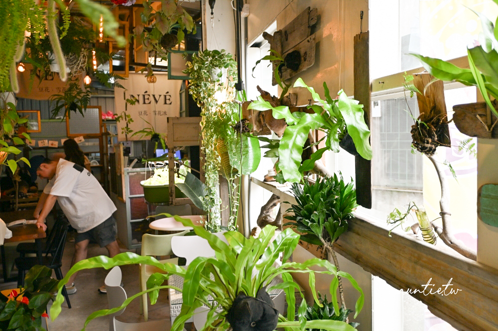 【宜蘭】五結|NEVE 那味豆花韓式雪冰,綠色植栽處處,療癒植物系甜品店 - 第7張圖