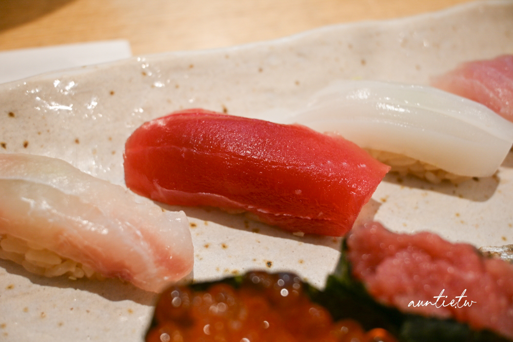 【東京】豐洲市場|つきぢ 神樂壽司,江戶前傳統天然赤醋飯,豐洲市場唯一紅醋壽司 - 第17張圖