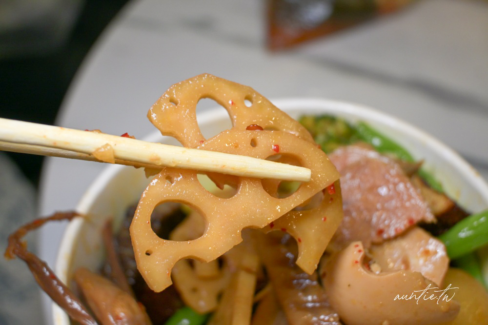 【桃園】秘醬滷味桃園龍安店,秘製上海口味醬香味美冷滷醬汁,當天現滷秘醬冷滷味推薦! - 第31張圖