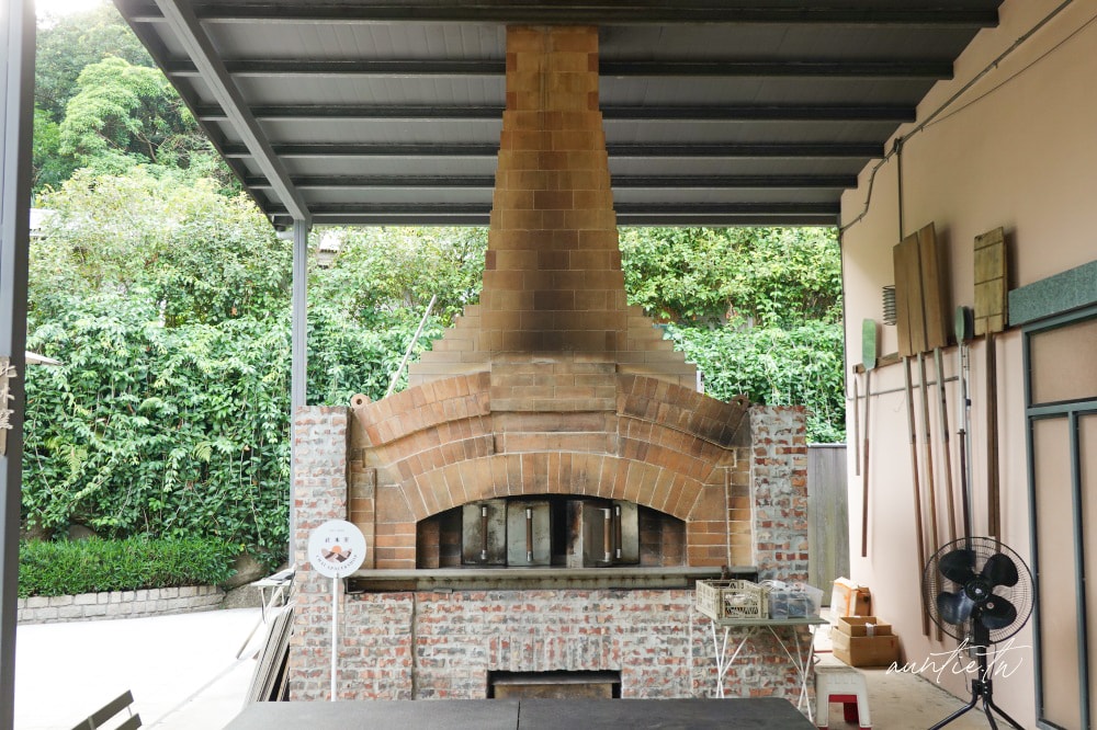 【新北】萬里|此木窯,隱身山林間舊製磚廠改建的窯烤烘培坊,萬里景觀餐廳寵物友善! - 第10張圖