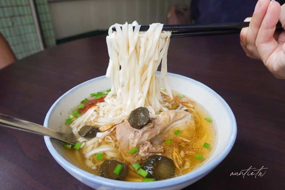 【宜蘭】頭城|阿茂麵攤,五十年歷史手工自製陽春麵,古早味麻醬麵,清甜瓜仔雞湯 - 第10張圖