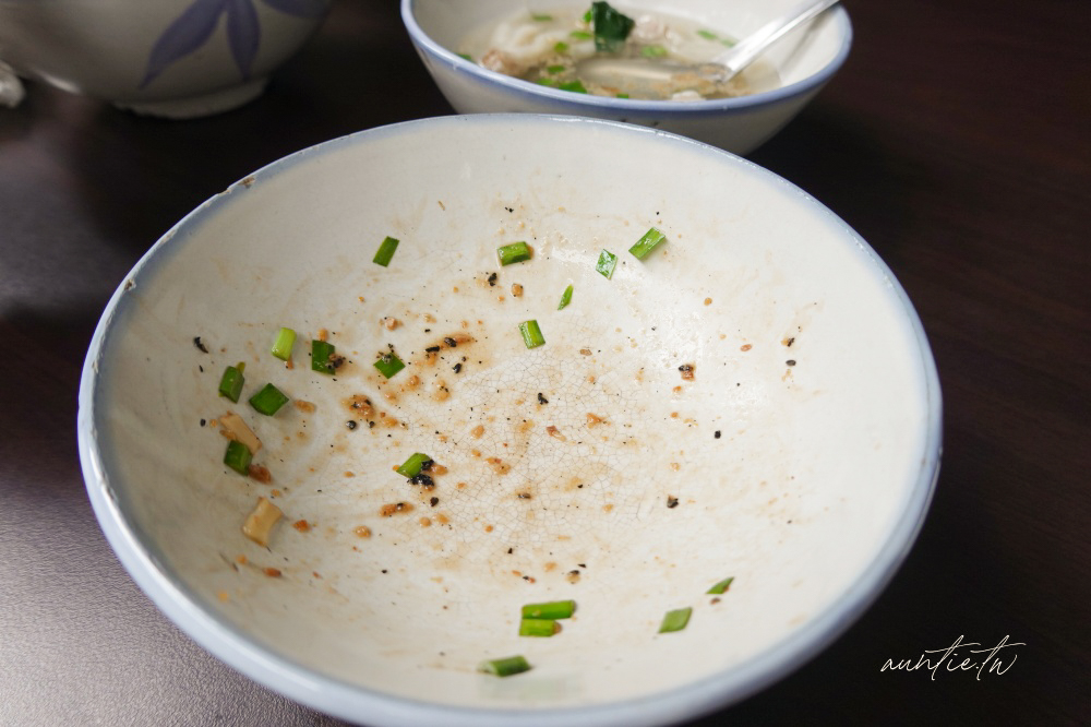 【宜蘭】頭城|阿茂麵攤,五十年歷史手工自製陽春麵,古早味麻醬麵,清甜瓜仔雞湯 - 第16張圖