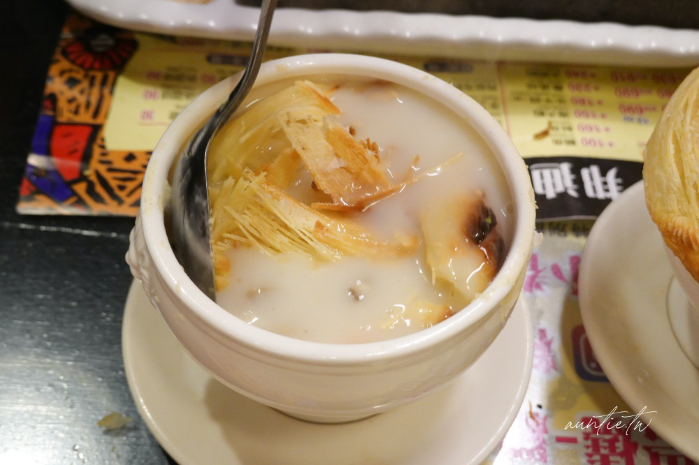 【宜蘭】羅東|邦迪岩燒餐廳,400度高溫石板牛排自己煎,香濃螺旋酥皮濃湯! - 第11張圖