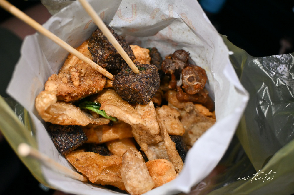 【彰化】和美|阿發鹹酥雞,超強炸米血、炸雞爪,古早味甜不辣,和美市場內超強鹹酥雞攤推薦 - 第9張圖