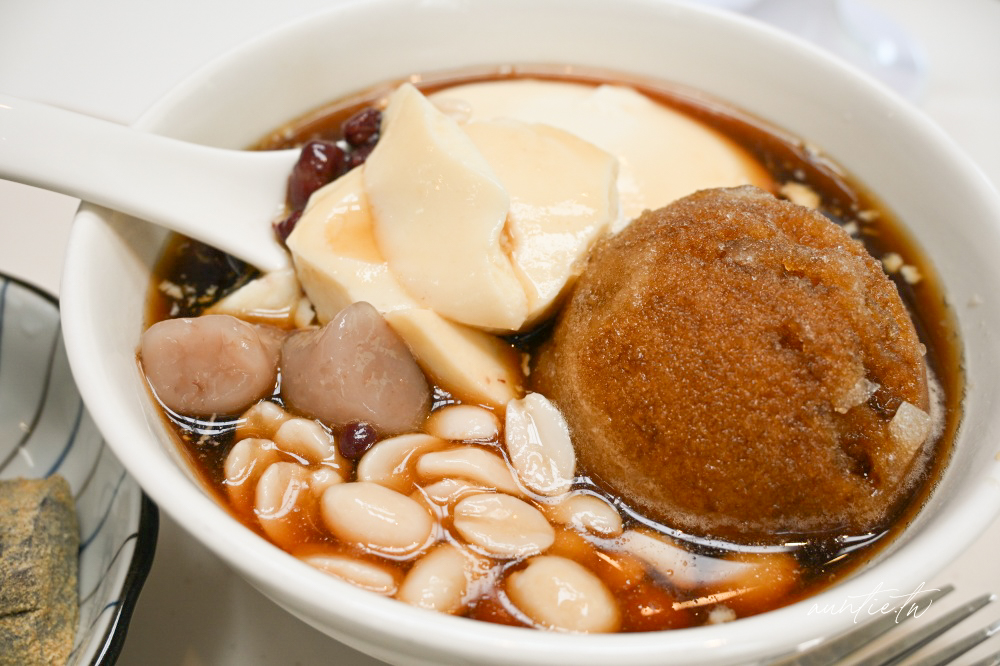 【新北】深坑|鳥栖 TOSU,很潮冷氣也很強的黑糖豆花,深坑甜品推薦! - 第17張圖