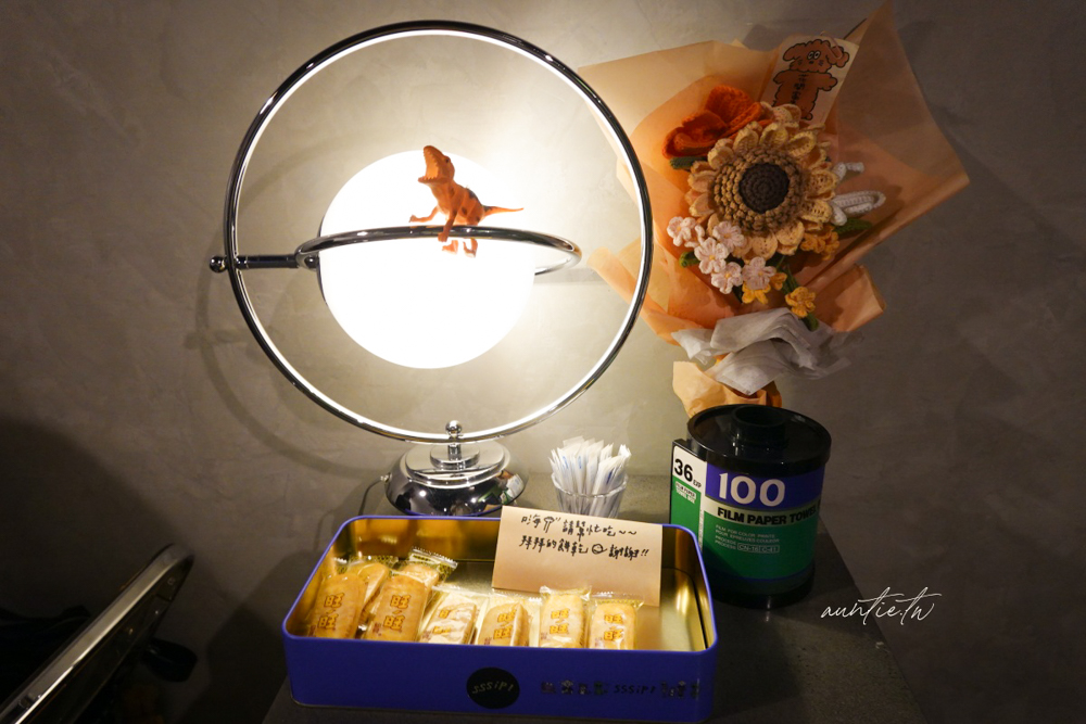 【新北】板橋｜ssSip late-night space，有貓咪、拿坡里披薩跟好吃布丁的深夜咖啡廳