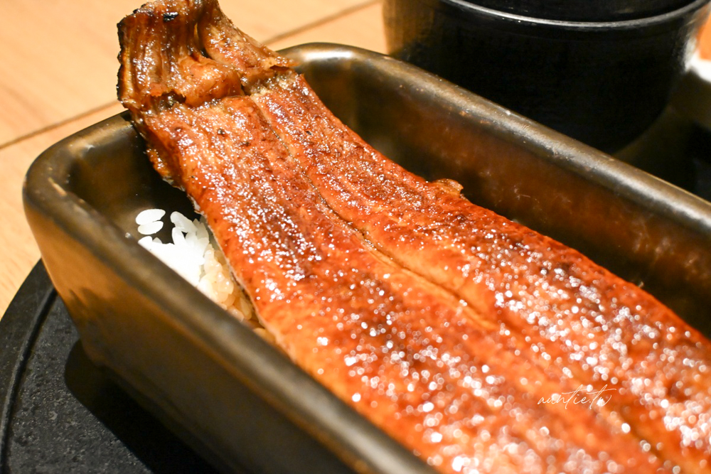 【東京】羽田機場|鰻魚四代目菊川 羽田機場花園店,現烤酥脆一本鰻,90年鰻魚老店 - 第23張圖