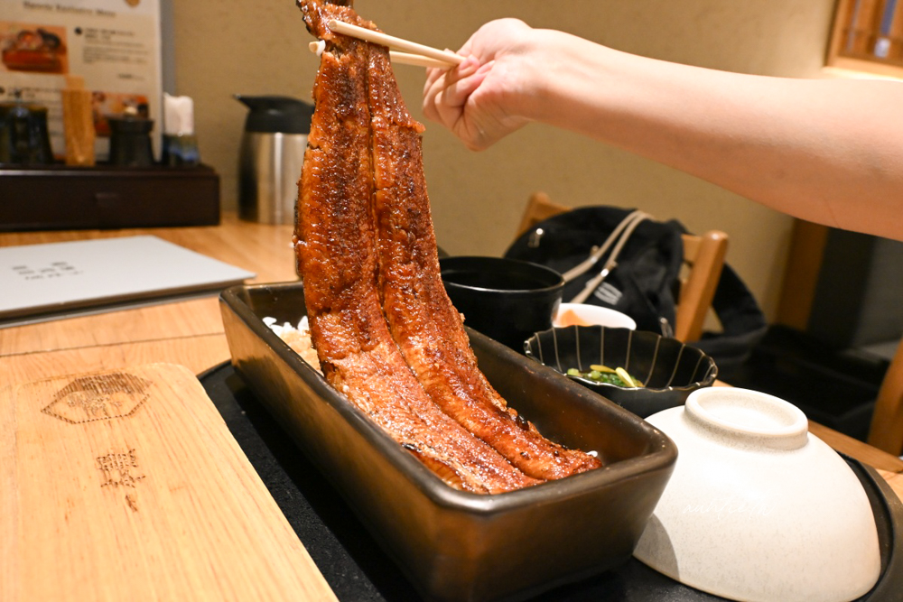 【東京】羽田機場|鰻魚四代目菊川 羽田機場花園店,現烤酥脆一本鰻,90年鰻魚老店 - 第24張圖