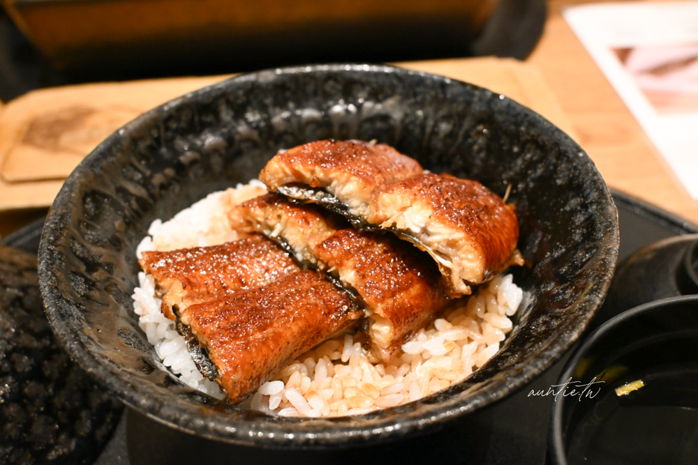 【東京】羽田機場|鰻魚四代目菊川 羽田機場花園店,現烤酥脆一本鰻,90年鰻魚老店 - 第28張圖