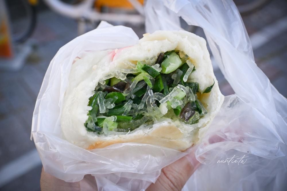 【台中】清水｜揚記生煎包，口感酥脆恰恰，餡料塞滿滿排隊生煎包