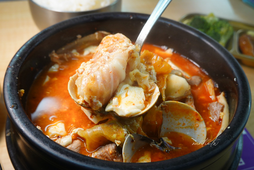 【台北】西湖站｜李家韓國食堂，平價道地黑罵罵炸醬麵，夠味韓式辣豬肉豆腐鍋