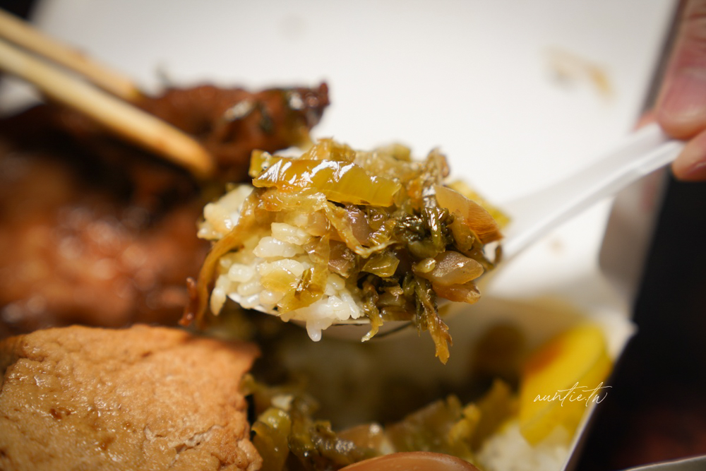 【苗栗】頭份｜圓光排肉餐盒，有人情味的在地66年客運站便當，古早味樸實好滋味