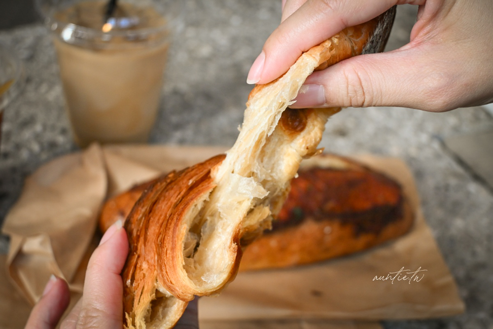 【東京】日本橋|bakery bank,舊銀行改建的人氣排隊麵包店,東京麵包店推薦 - 第27張圖