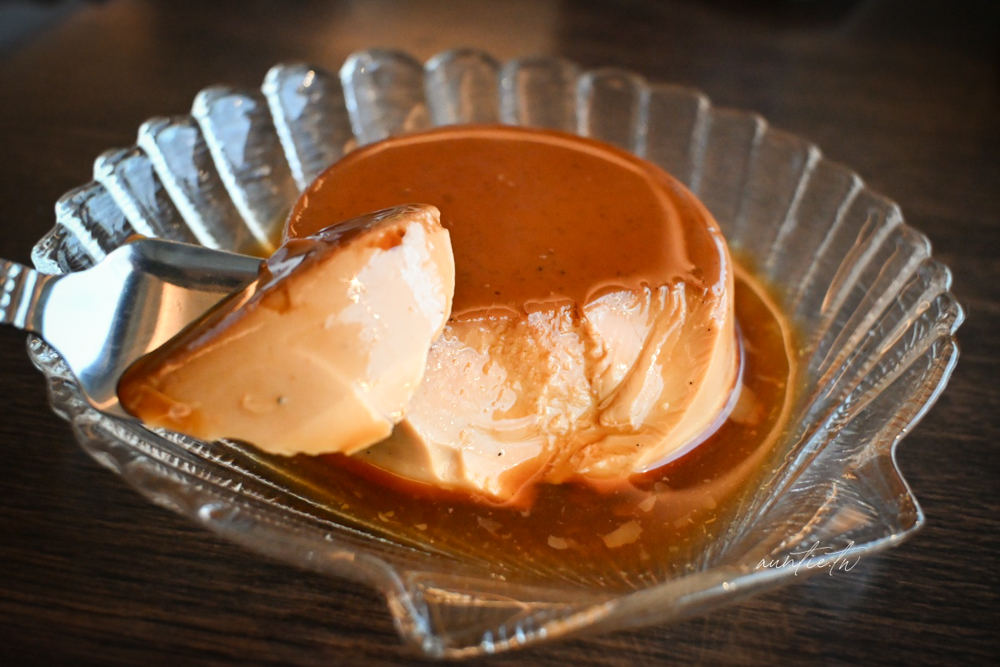 【基隆】仁愛區|Rectengle Café 方長咖啡,可以看基隆港的療癒海景咖啡廳 - 第27張圖