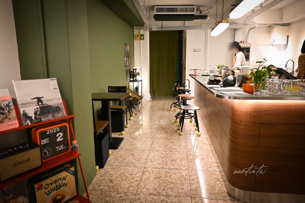 【基隆】仁愛區|Rectengle Café 方長咖啡,可以看基隆港的療癒海景咖啡廳 - 第3張圖