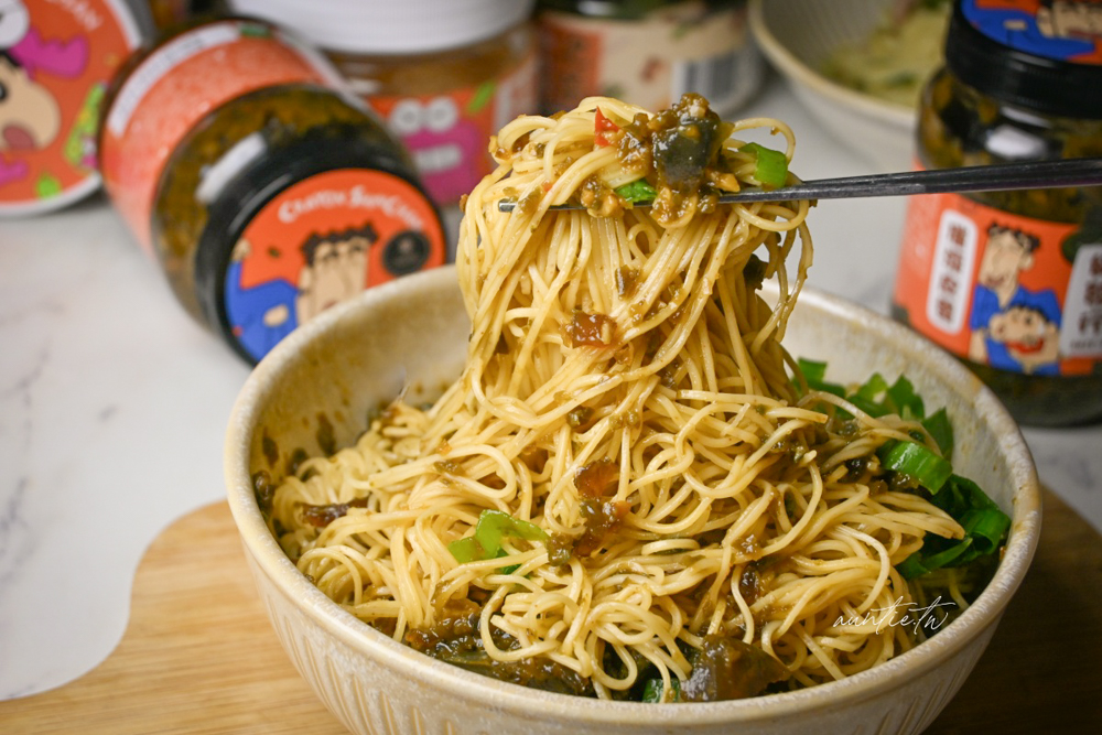 【宅配】金門｜協發行泡菜，日常冰箱小菜必備，每款都超涮嘴，可愛到不行蠟筆小新聯名泡菜