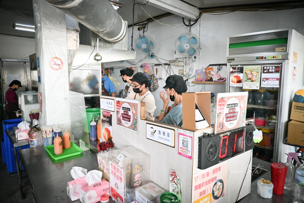 【花蓮】玉里｜玉里橋頭臭豆腐，吃完臭到毛細孔裡的神級臭豆腐