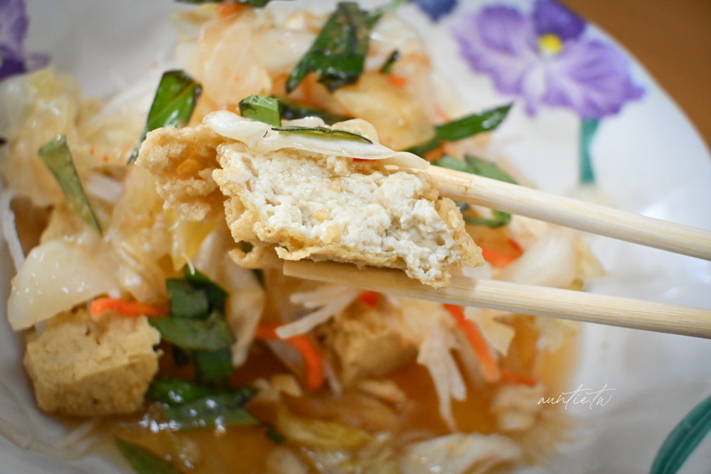 【花蓮】玉里｜玉里橋頭臭豆腐，吃完臭到毛細孔裡的神級臭豆腐