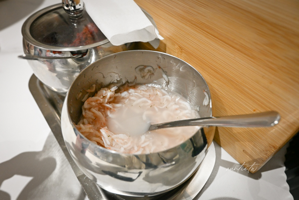 【公館美食】曹氏家司機食堂,道地香濃豬肉湯飯,酥脆海鮮煎餅推薦 - 第7張圖 【公館美食】曹氏家司機食堂,道地香濃豬肉湯飯,酥脆海鮮煎餅推薦