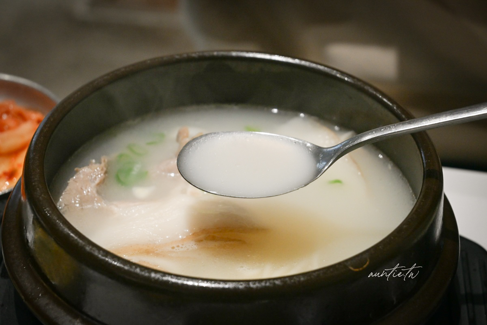 【公館美食】曹氏家司機食堂,道地香濃豬肉湯飯,酥脆海鮮煎餅推薦 - 第12張圖 【公館美食】曹氏家司機食堂,道地香濃豬肉湯飯,酥脆海鮮煎餅推薦